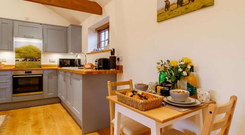 Photo of 1 Bed in Burgh St Peter