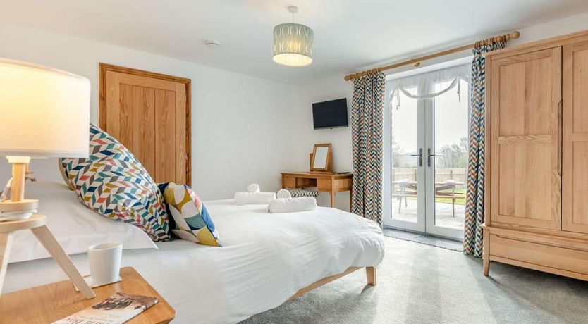 Photo of 3 Bed in Tregurrian