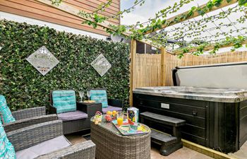 3 Bed in St. Austell Holiday Cottage