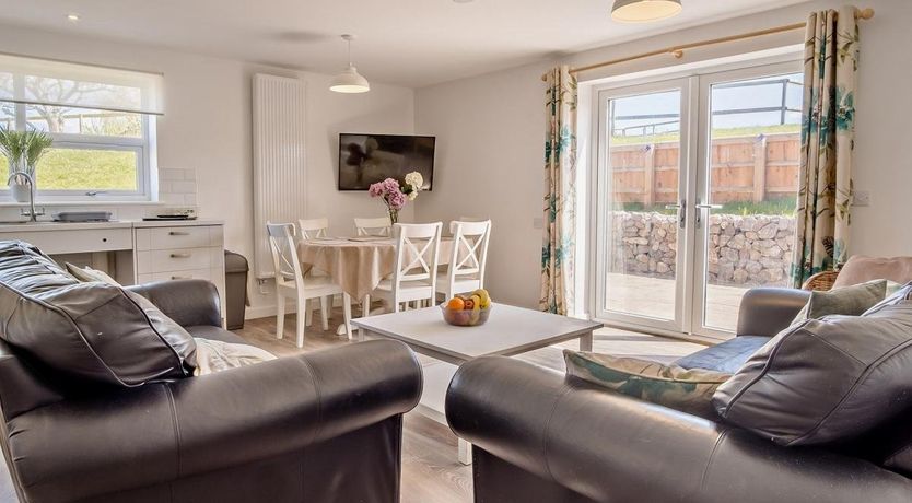 Photo of 4 Bed in Newport