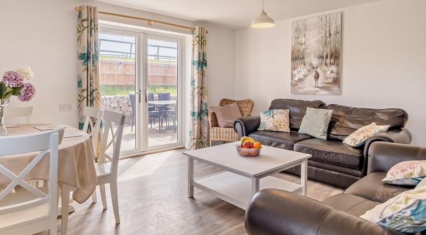 Photo of 4 Bed in Newport