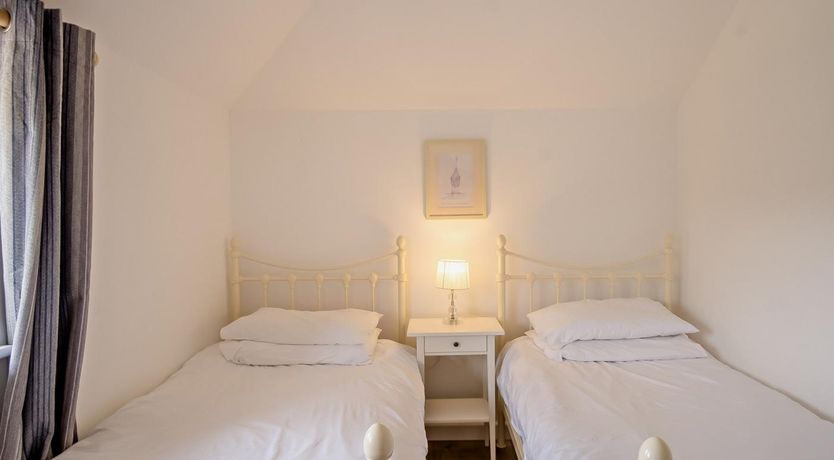Photo of 3 Bed in Newport