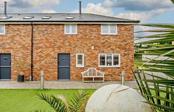 in Newport (90253) Holiday Cottage