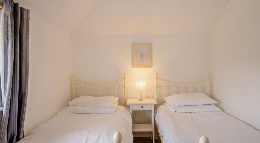 Photo of 3 Bed in Newport