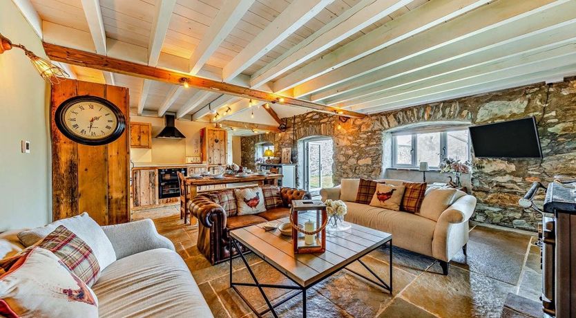 Photo of 4 Bed in Llanfechell