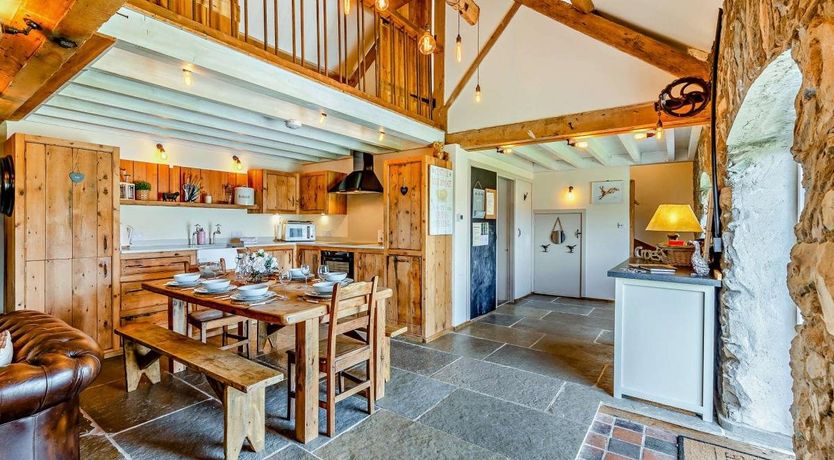 Photo of 4 Bed in Llanfechell