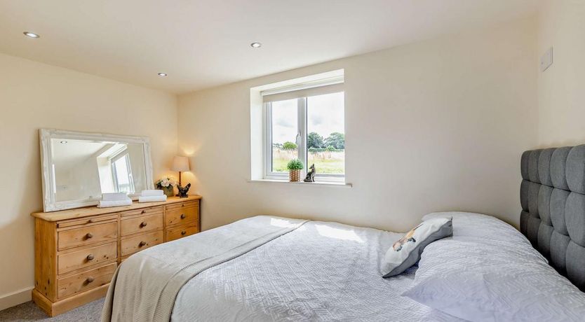 Photo of 4 Bed in Llanfechell