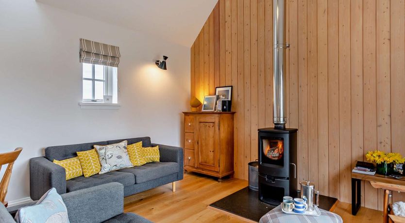 Photo of 2 Bed in Tain
