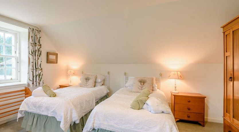Photo of 4 Bed in Ayr-