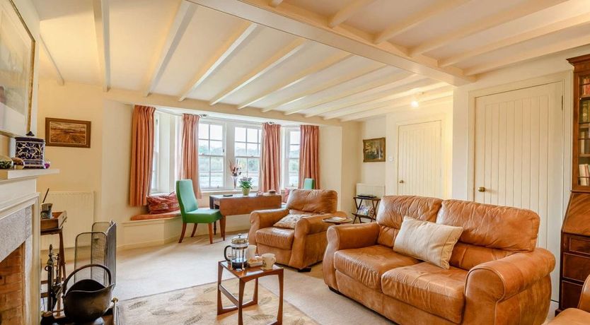 Photo of 4 Bed in Ayr