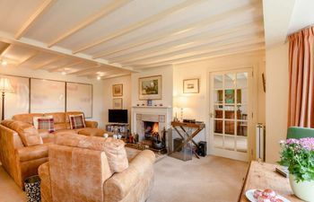 in AYR (90038) Holiday Cottage