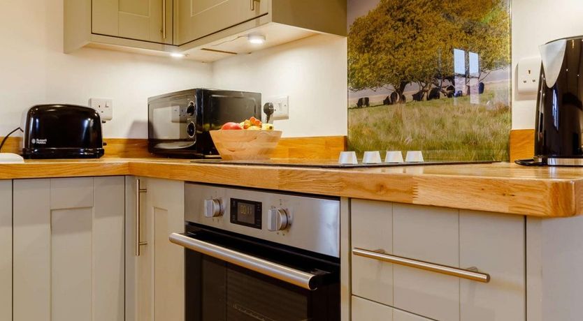 Photo of 1 Bed in Burgh St Peter