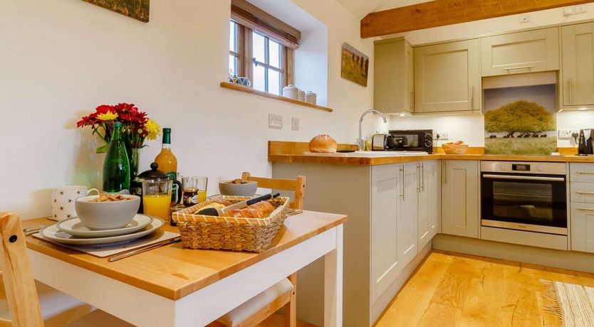 Photo of 1 Bed in Burgh St Peter