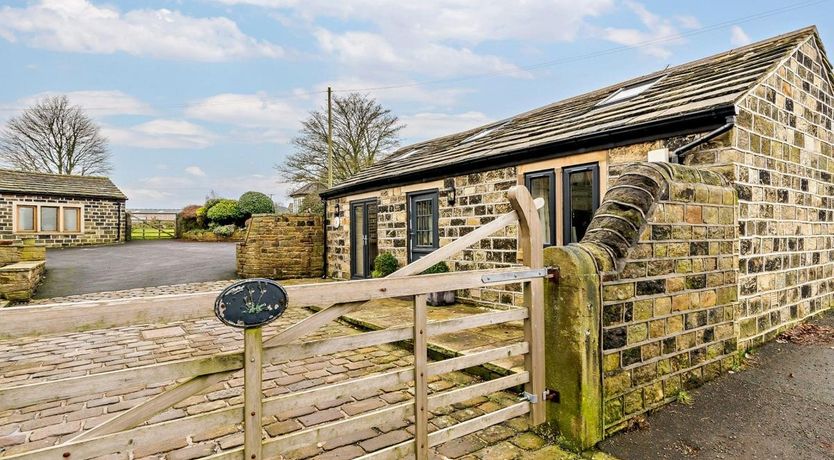 Photo of 1 Bed in Greetland