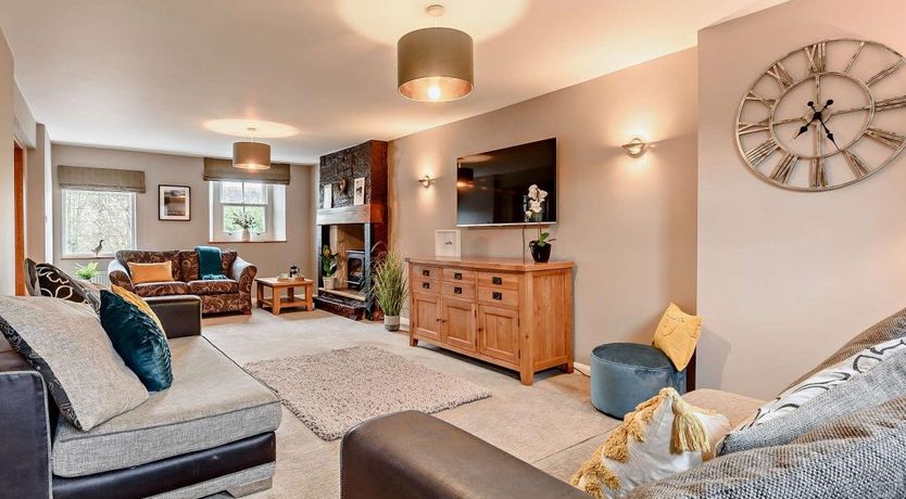 Photo of 3 Bed in Haile