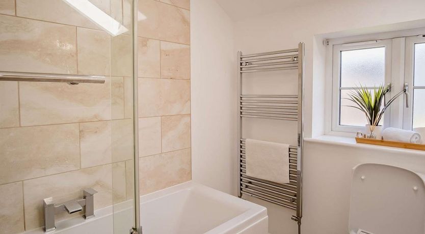 Photo of 3 Bed in Newport