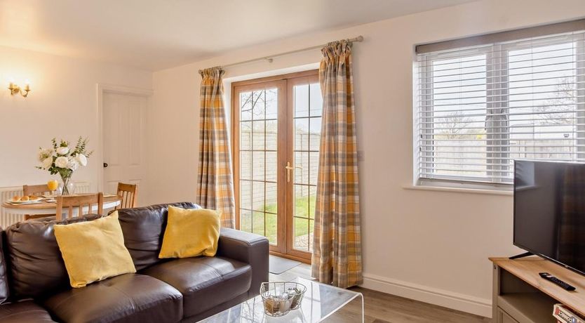 Photo of 2 Bed in Newport