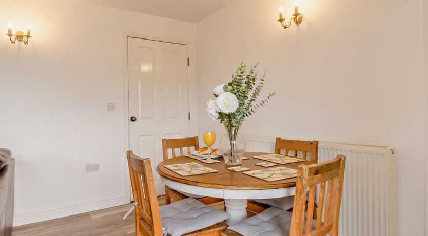 Photo of 2 Bed in Newport