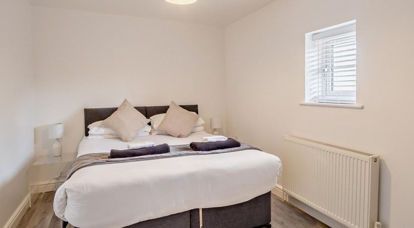 Photo of 2 Bed in Newport