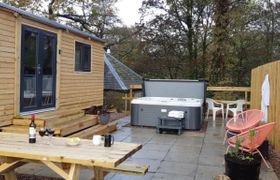 Photo of log-cabin-in-dumfries-and-galloway-6