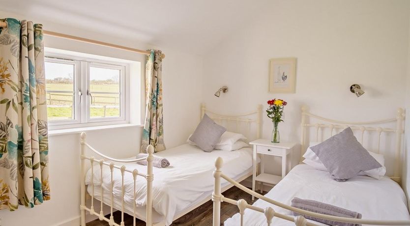 Photo of 4 Bed in Newport