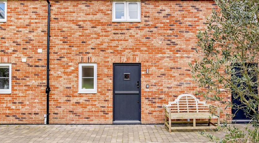 Photo of 4 Bed in Newport