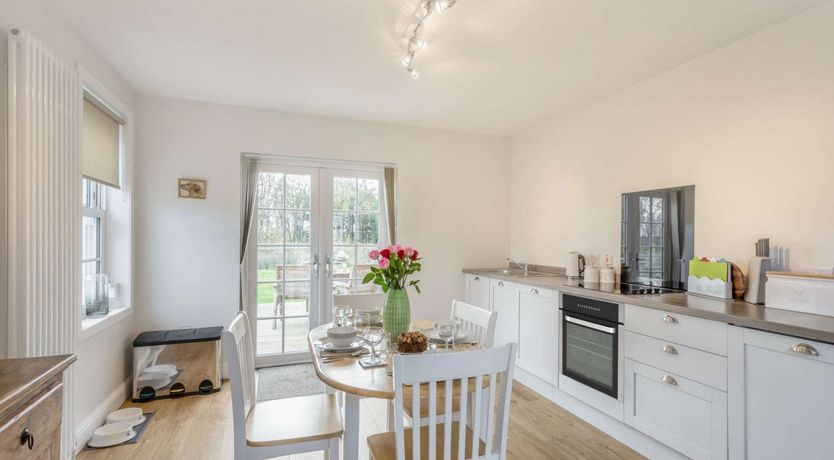 Photo of 2 Bed in Ayr-