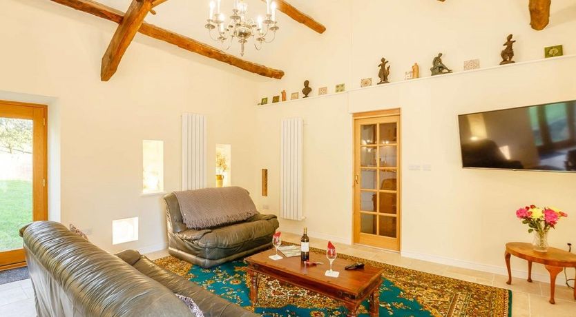 Photo of 1 Bed in Tyn-y-Groes