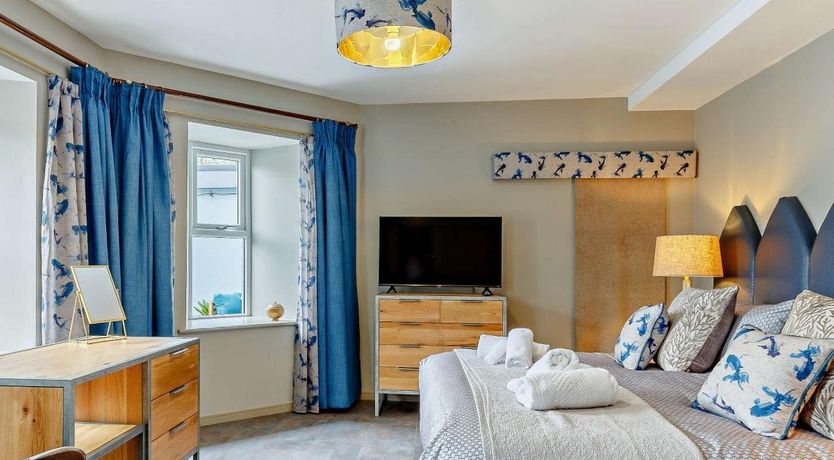 Photo of 4 Bed in Newquay