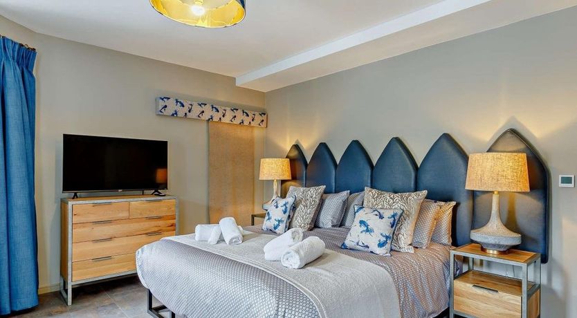 Photo of 4 Bed in Newquay