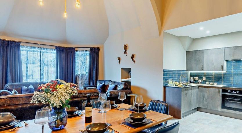 Photo of 4 Bed in Newquay