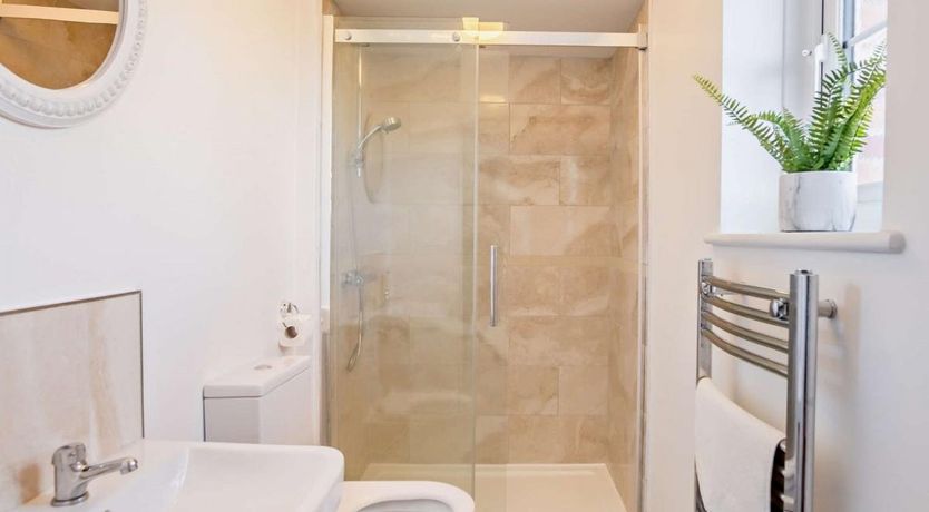 Photo of 2 Bed in Newport