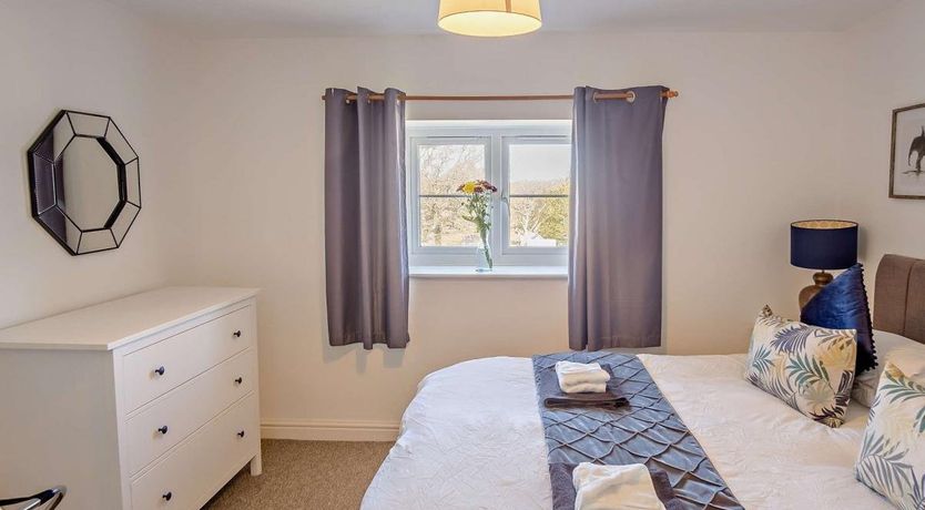 Photo of 2 Bed in Newport