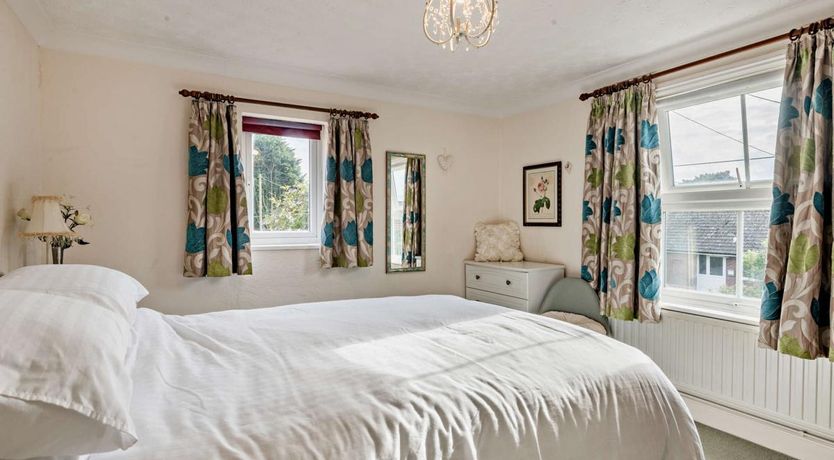 Photo of 3 Bed in Briston