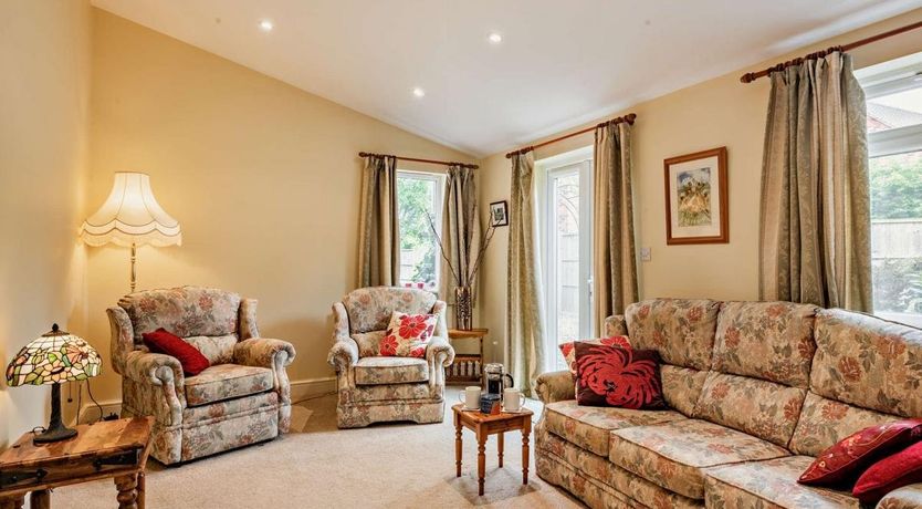 Photo of 3 Bed in Briston