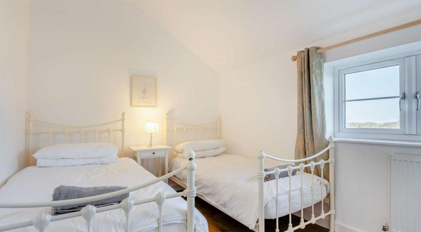 Photo of 3 Bed in Newport