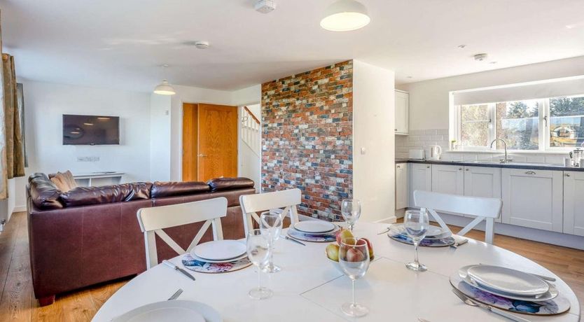 Photo of 3 Bed in Newport