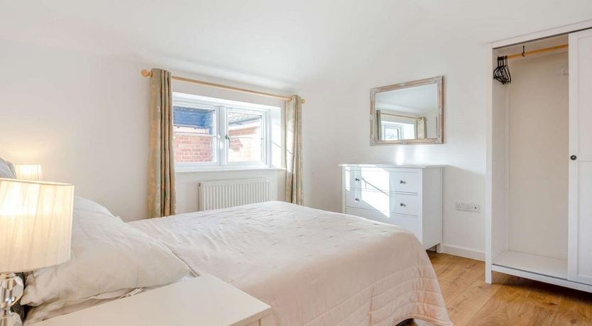 Photo of 3 Bed in Newport