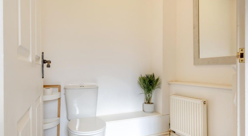 Photo of 2 Bed in Newport