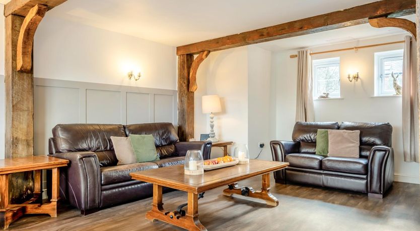 Photo of 2 Bed in Newport