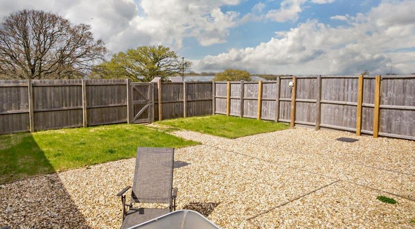 Photo of 2 Bed in Newport