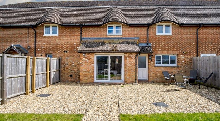 Photo of 2 Bed in Newport