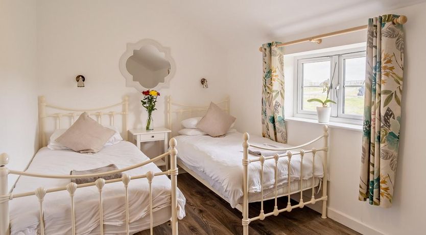 Photo of 3 Bed in Newport