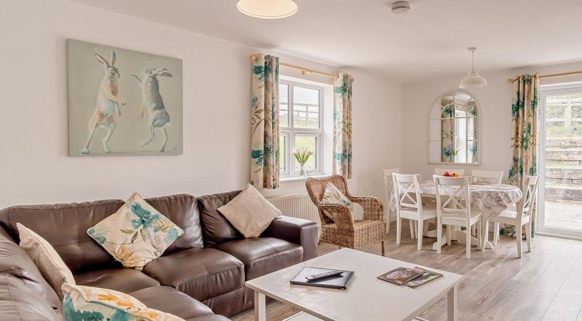 Photo of 3 Bed in Newport