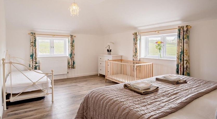 Photo of 3 Bed in Newport