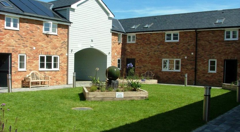 Photo of 3 Bed in Newport