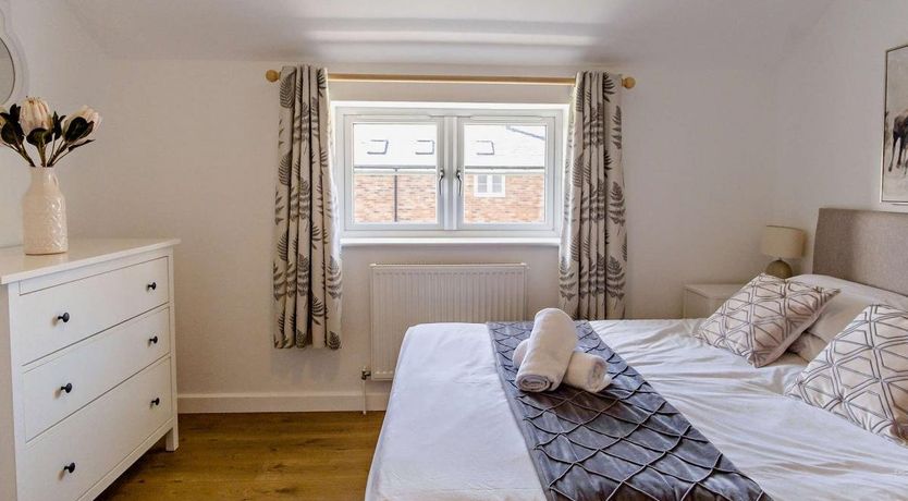 Photo of 3 Bed in Newport