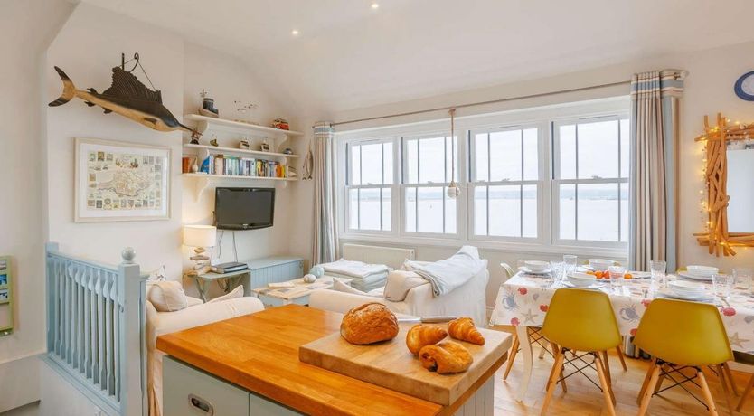 Photo of 3 Bed in Appledore