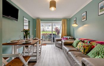 in Oxwich (90367) Holiday Cottage