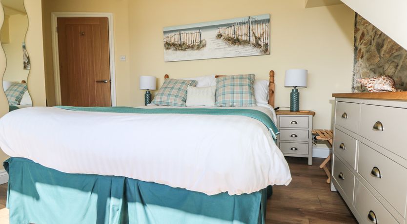 Photo of Higher Mount View